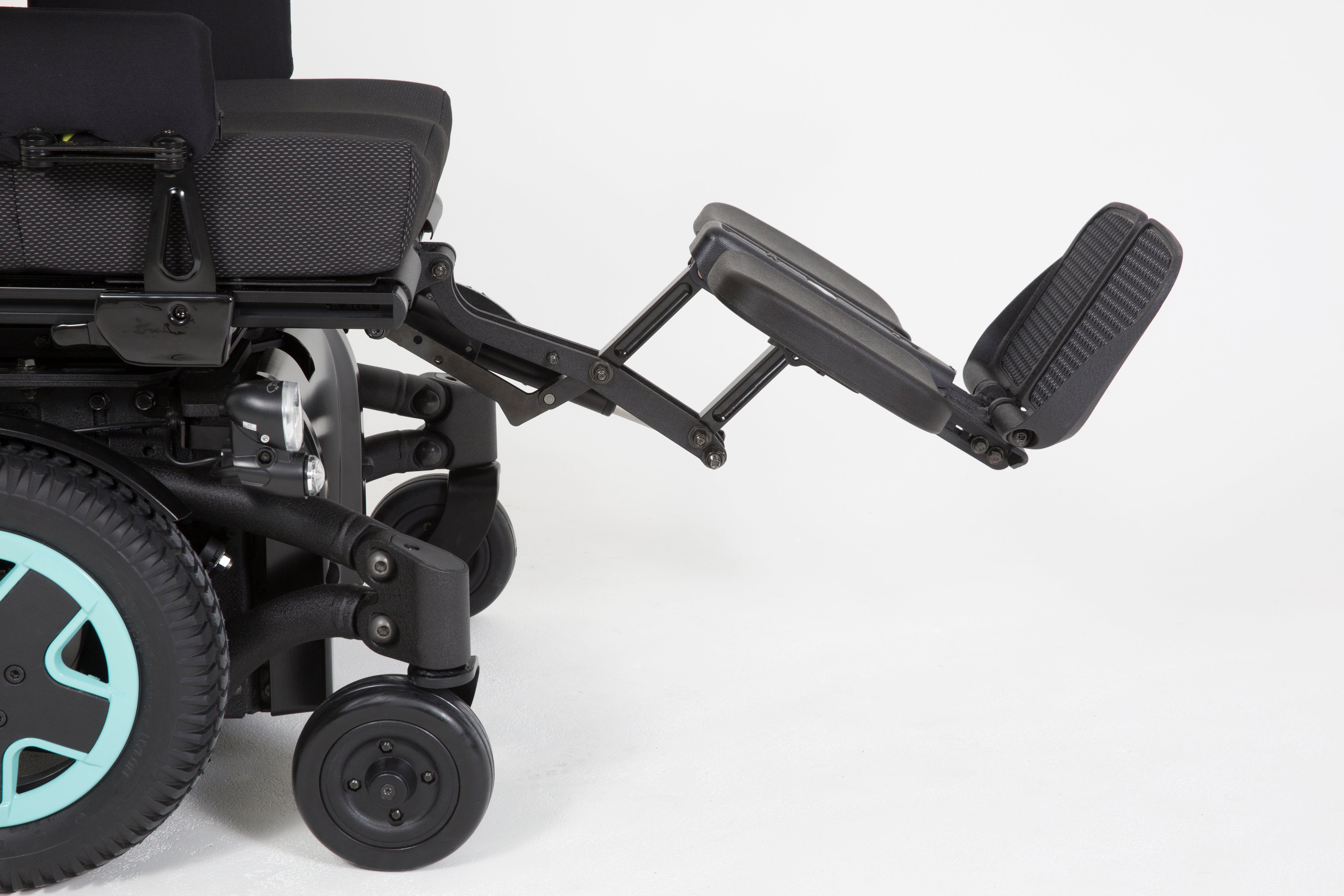 Invacare TDX SP2 Ultra Low Maxx Power Wheelchair - Revolutionary Complex Rehab Mobility with LiNX Technology