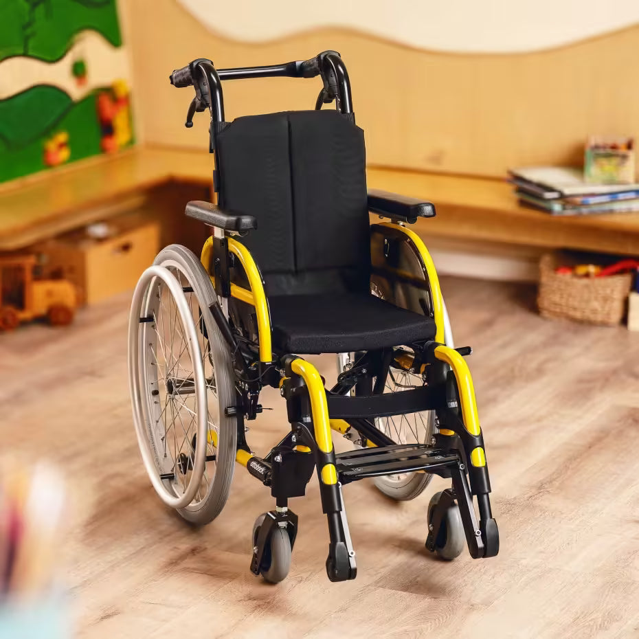 Ottobock Start M6 Junior 480F53=60000_K - Folding Lightweight Wheelchair for Children