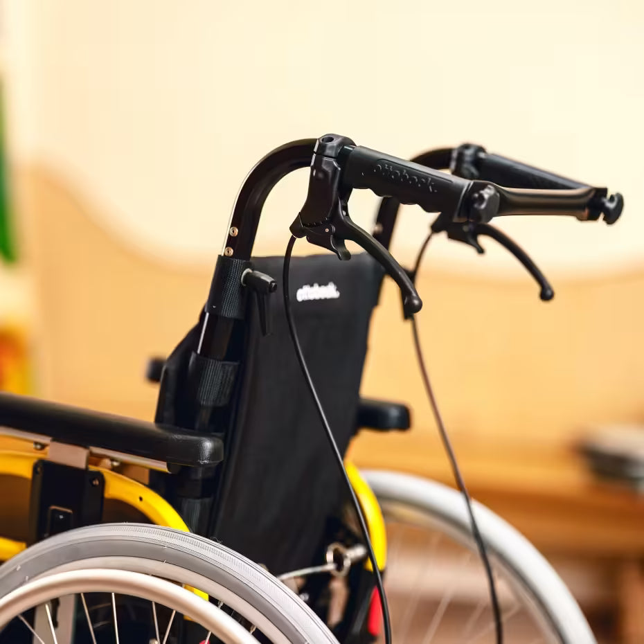 Ottobock Start M6 Junior 480F53=60000_K - Folding Lightweight Wheelchair for Children